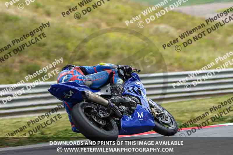 cadwell no limits trackday;cadwell park;cadwell park photographs;cadwell trackday photographs;enduro digital images;event digital images;eventdigitalimages;navarra;no limits trackdays;peter wileman photography;racing digital images;trackday digital images;trackday photos